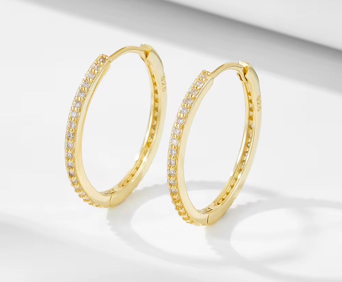 The Avery Hoops – Pavé Oval Earrings