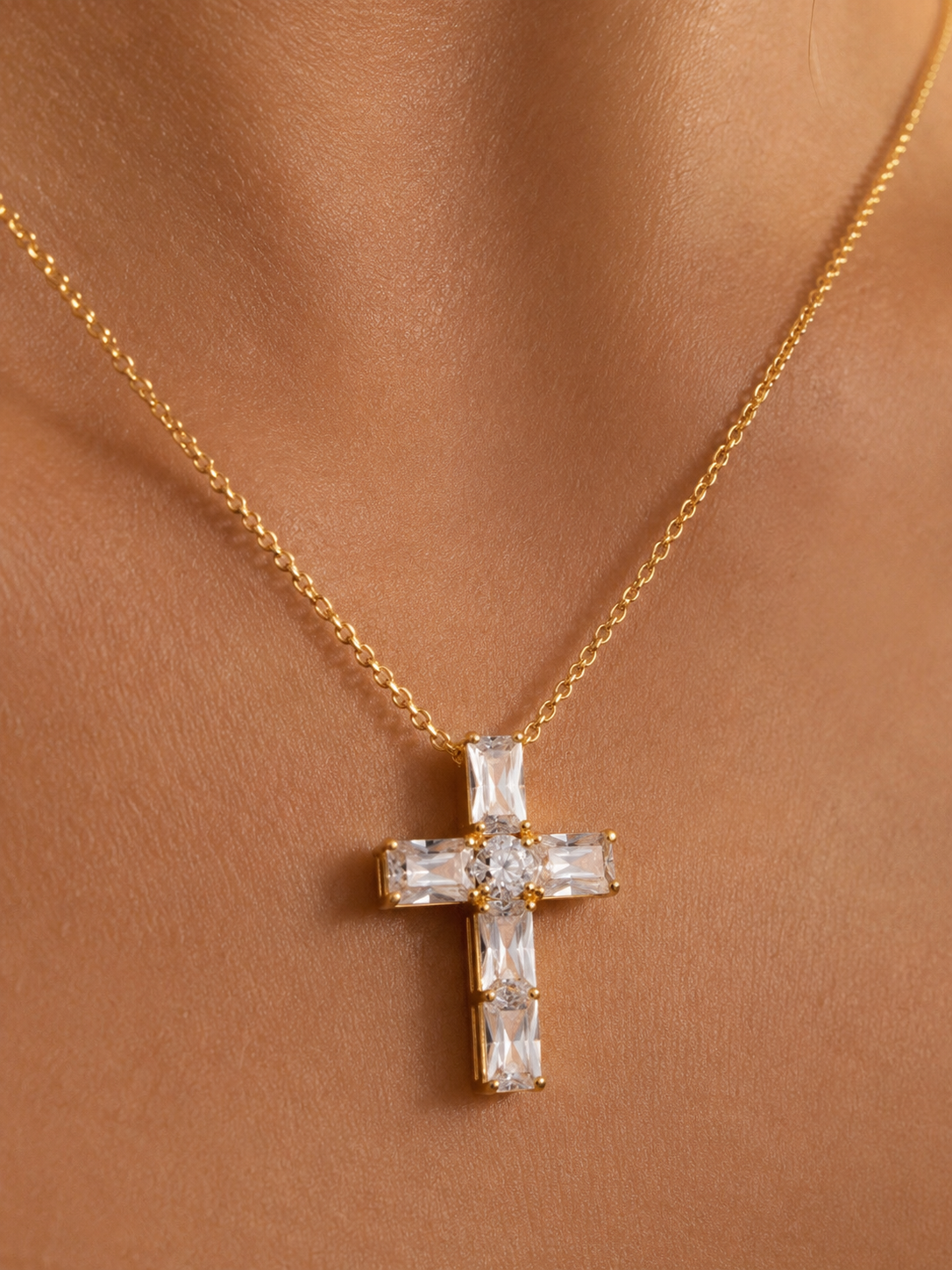 The Selah Moissanite Pendant Necklace