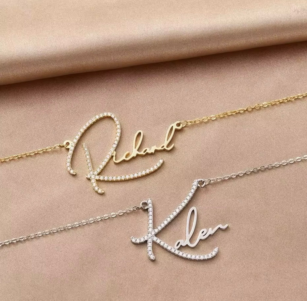 The Delilah - Personalized Name Necklace