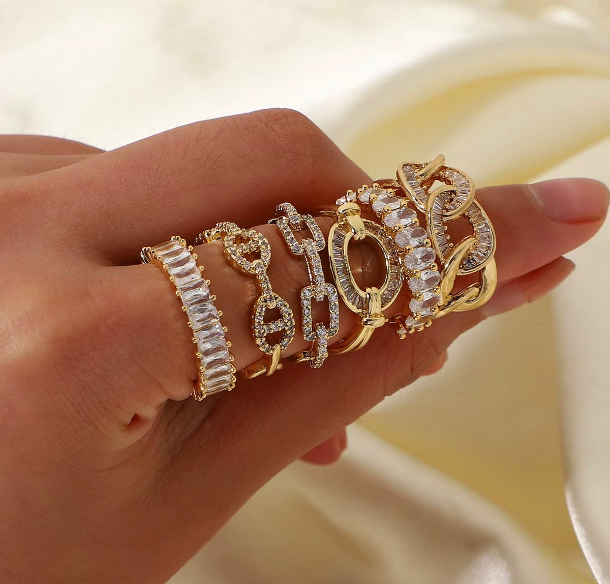 Baguette Arc Ring – Gold Plated Zircon