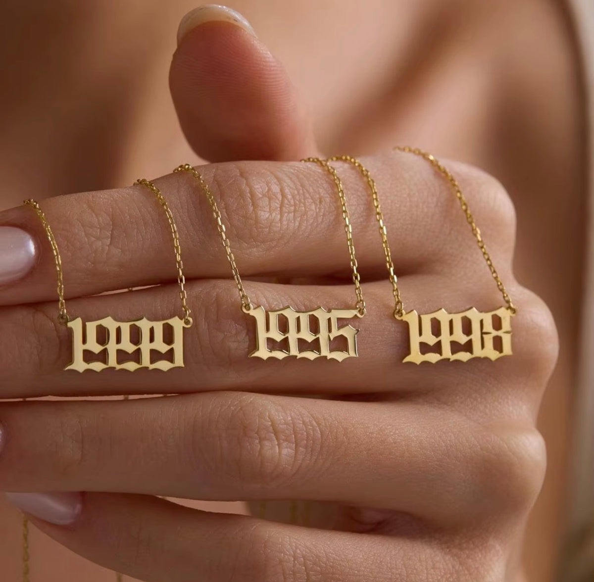 The Everly Necklace – Personalized Date Necklace