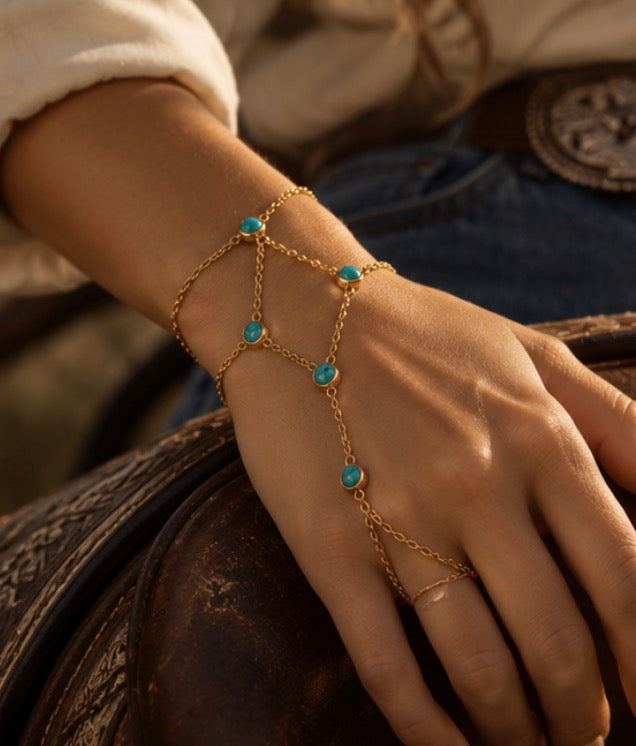 The Kaia Hand Chain