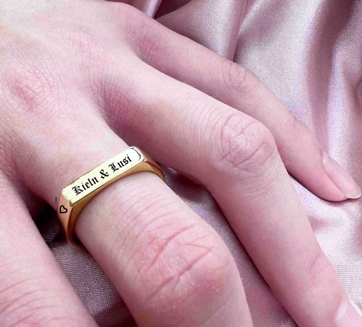 The Sable Keepsake Ring – Personalized Engraved Band