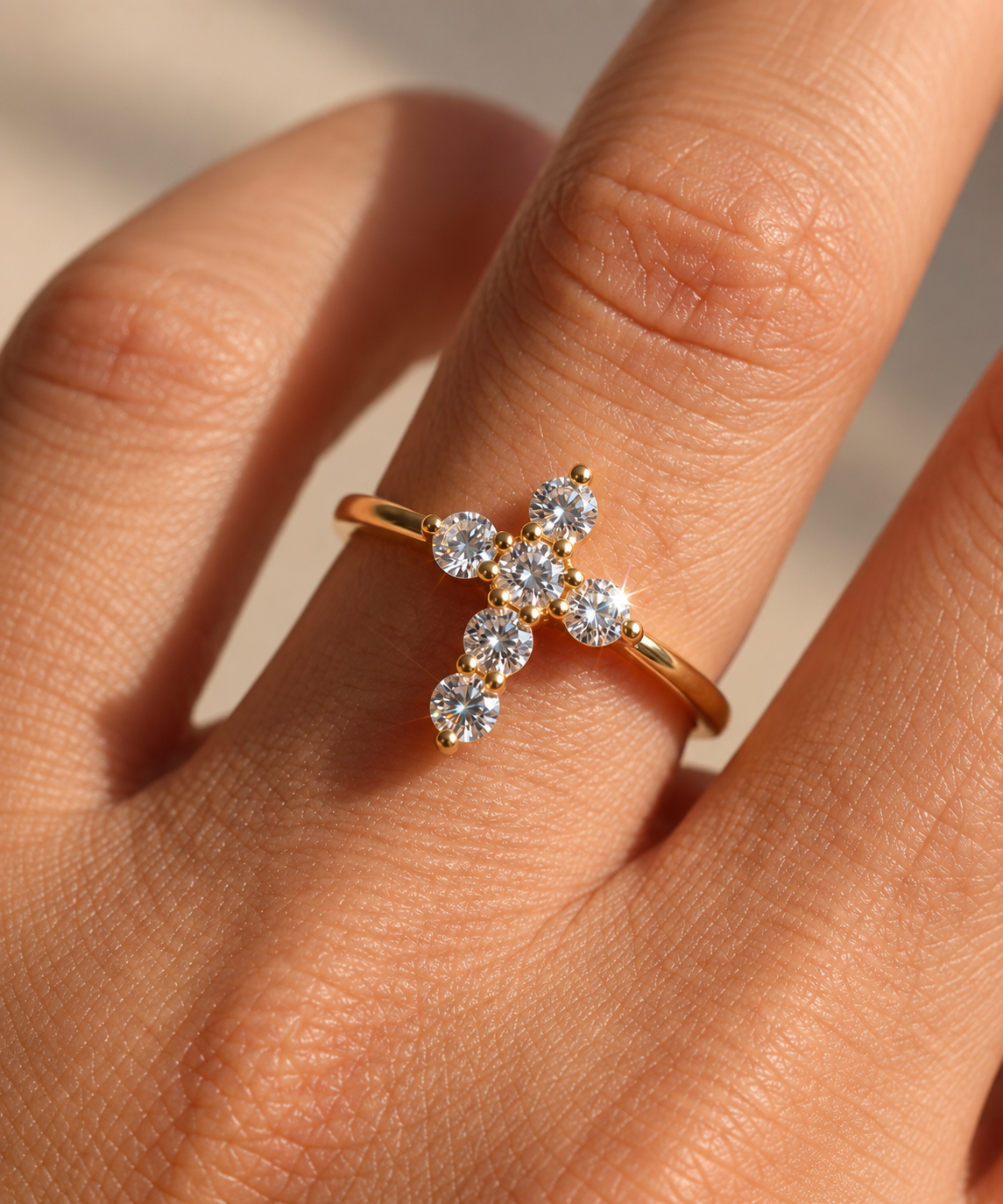 Celeste Crystal Ring gold – worn macro