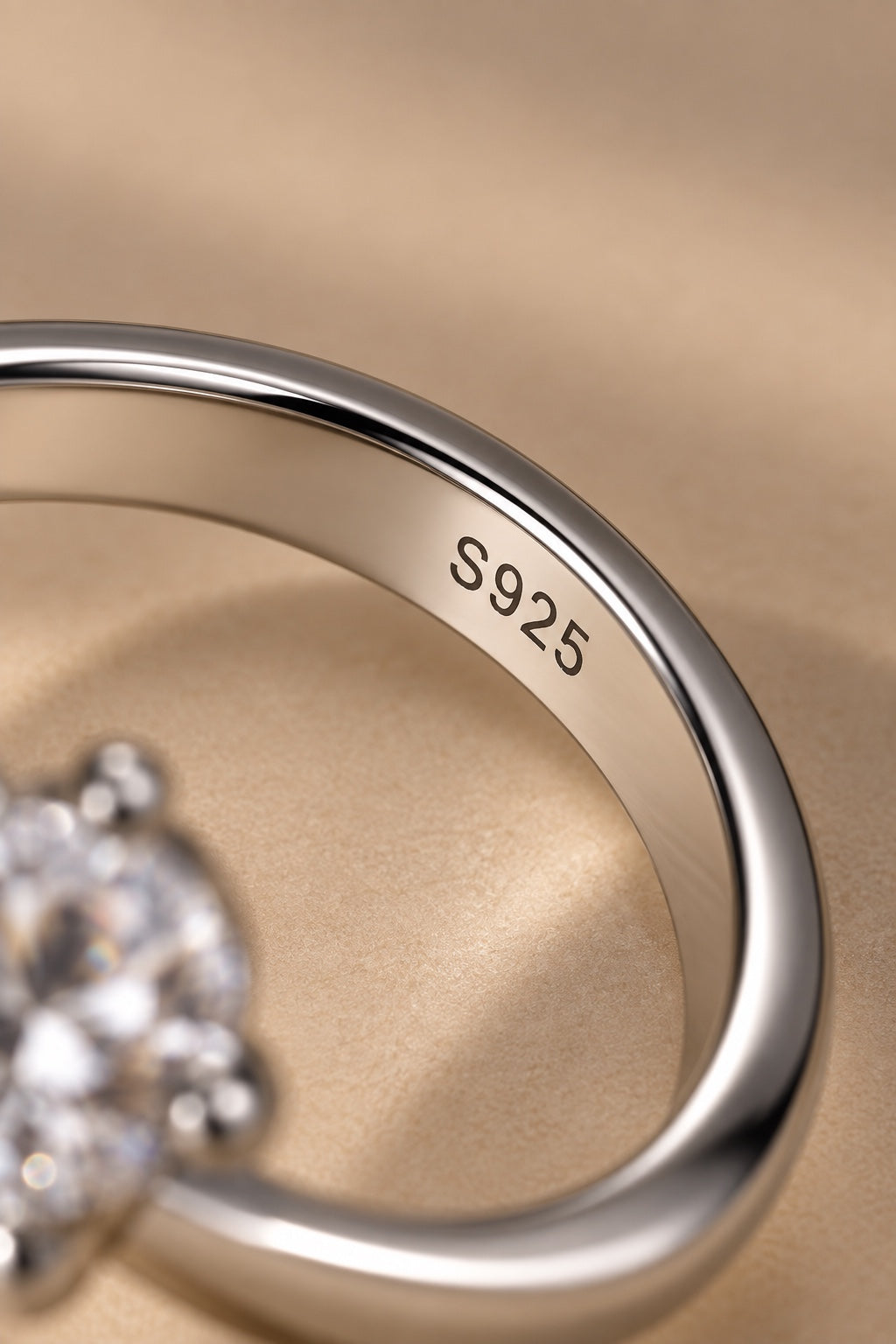 Lumi Two-Stone Ring S925 hallmark macro